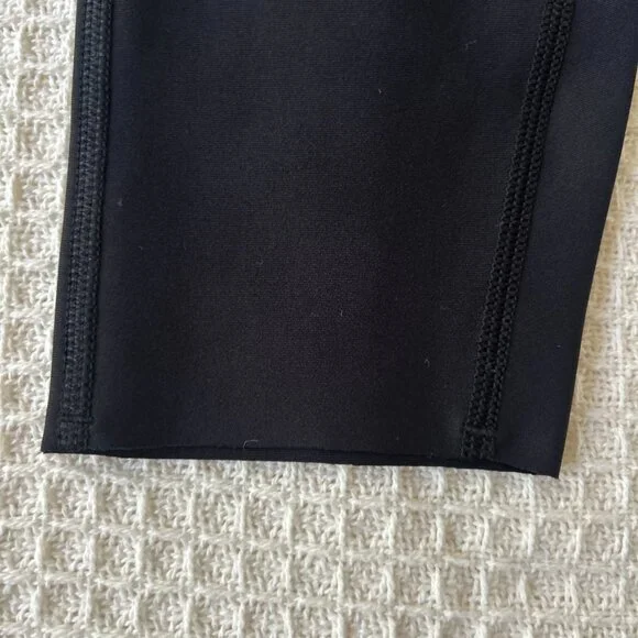 Old navy, Extra High-Waisted PowerSoft Sculpt 7/8 Leggings, Size M, Black jack - Picture 5 of 9